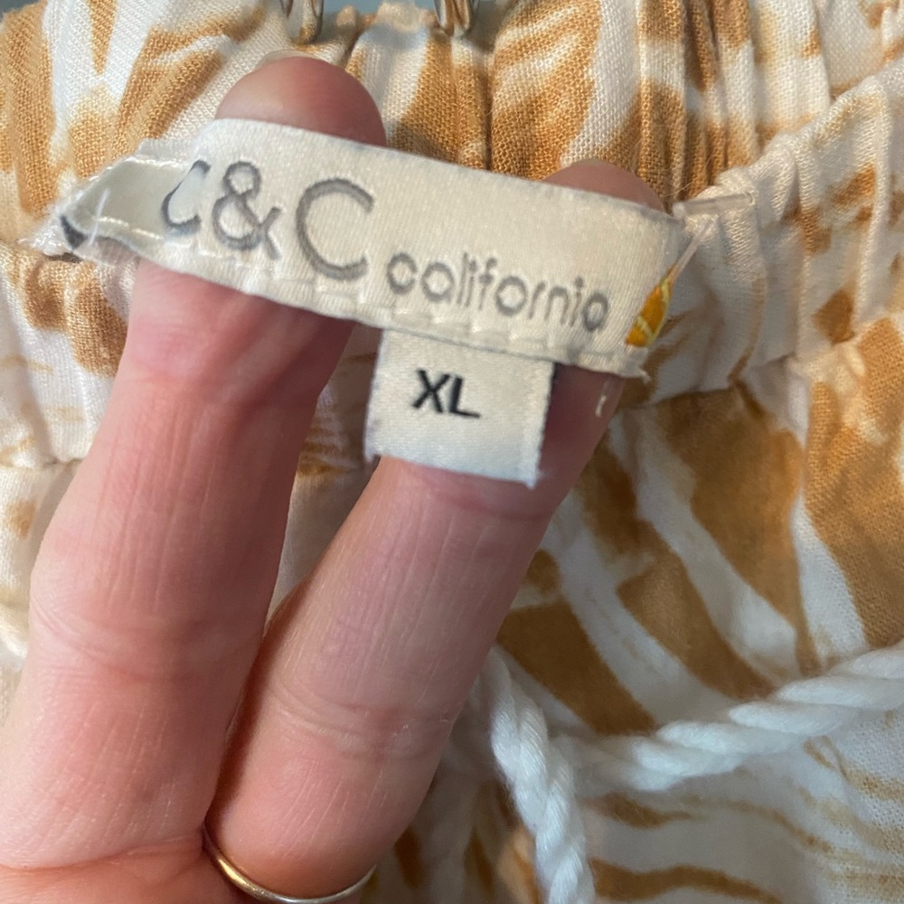 C&C California Tropical Print Linen Blend Tiered Maxi Skirt with Rope Belt - Picture 5 of 5